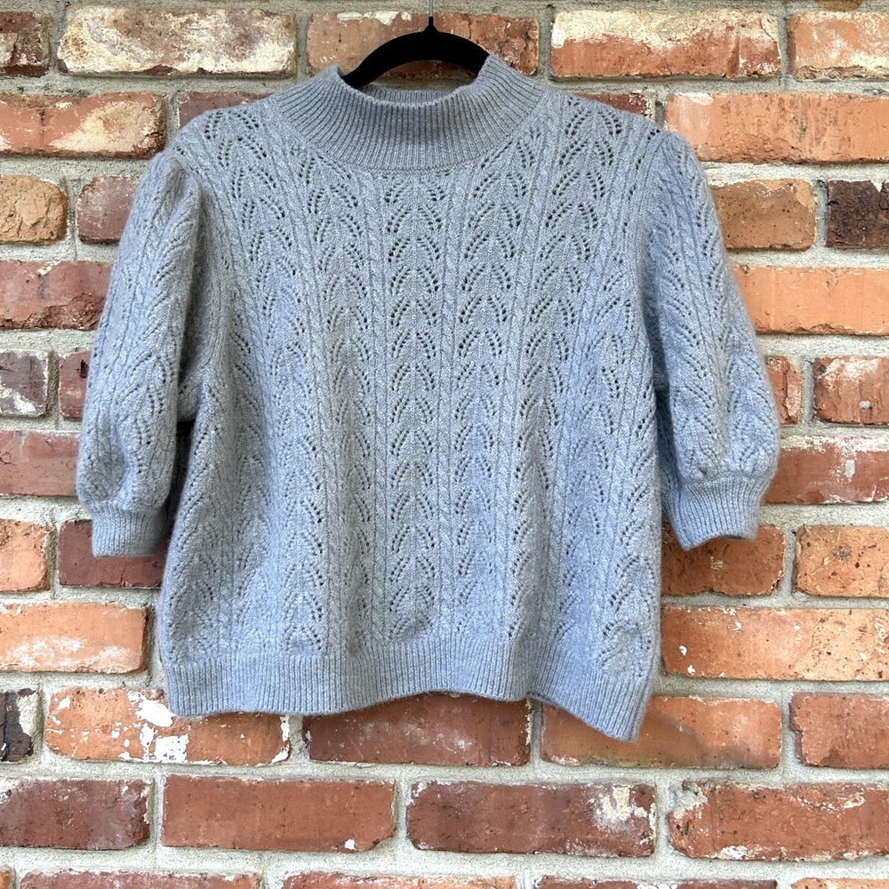 Elie Tahari Cropped Sweater 100% wool